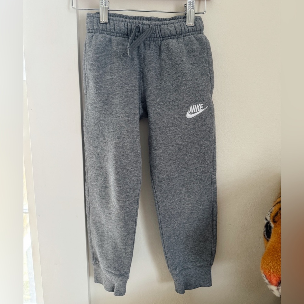 Nike Grey Joggers Boys 6